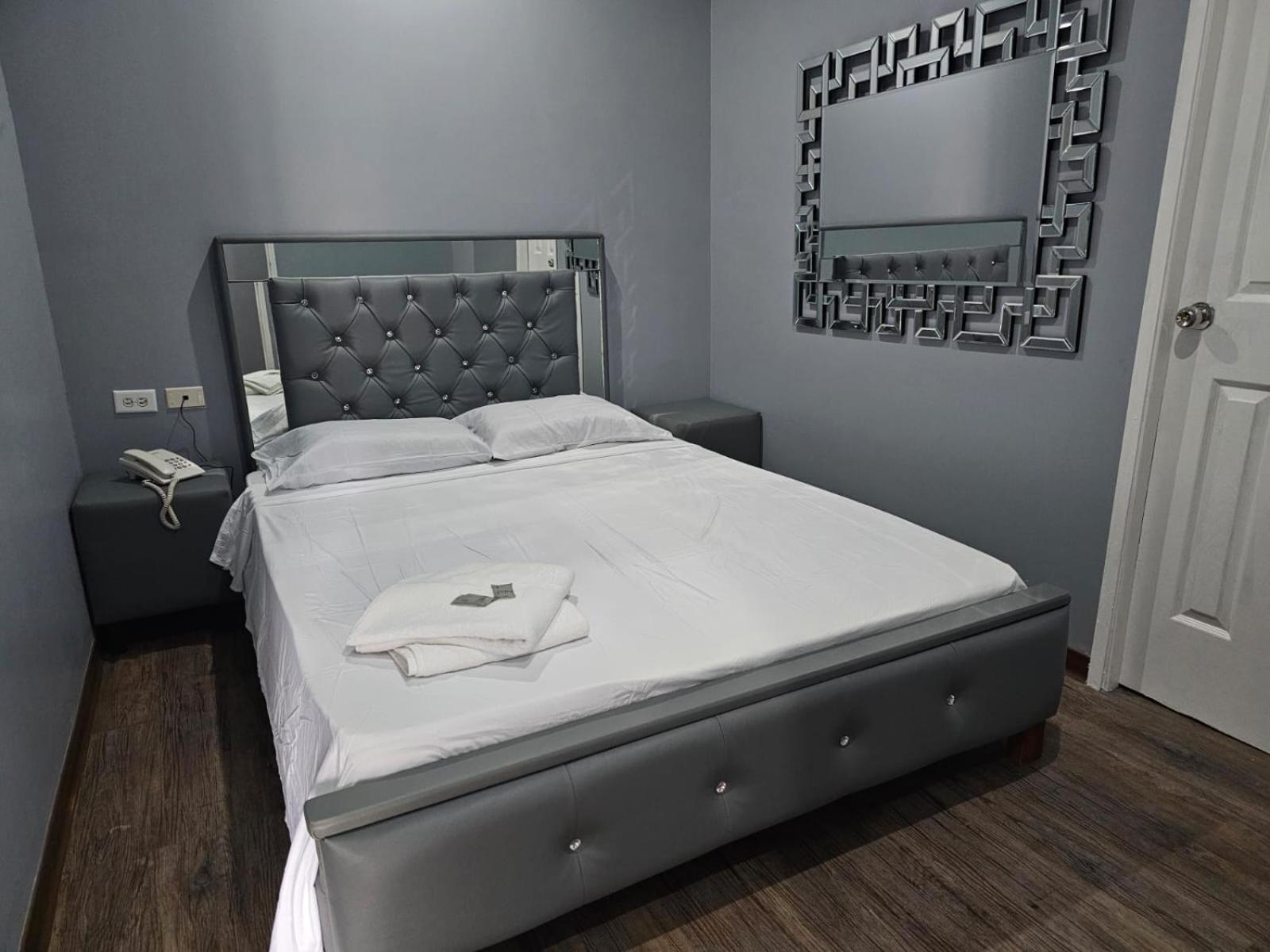 Hotel Residencial La Malvarrosa Панама Сити Екстериор снимка