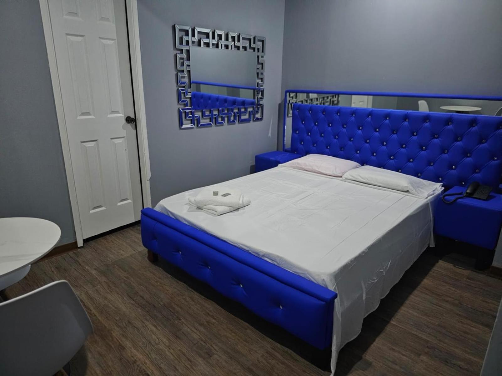 Hotel Residencial La Malvarrosa Панама Сити Екстериор снимка